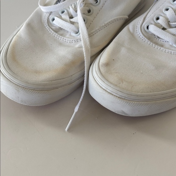 Vans Old Skool White Canvas Sneakers – Men’s Size 8/Women's 9.5 - Picture 2 of 11